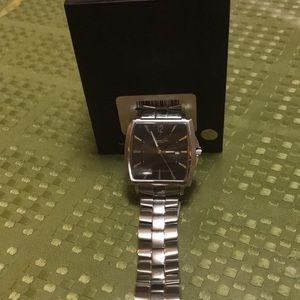 Mens Kenneth Cole watch like new used a few times